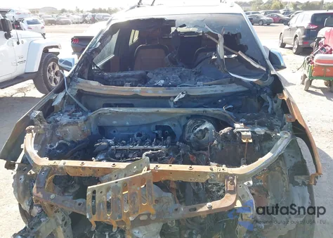 2018 Chevrolet Equinox Premier from USA, damaged, VIN 3GNAXVEV6JS628907